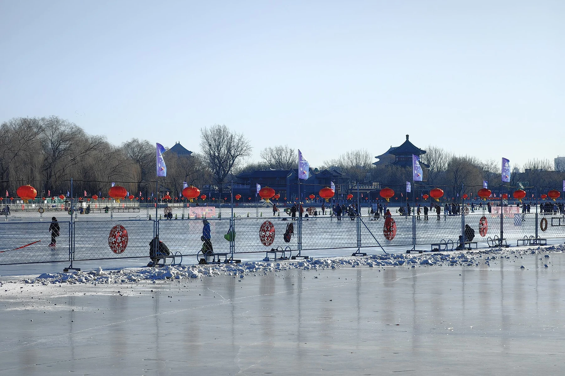 Visitors in the managed Shichahai ice rink in 2024