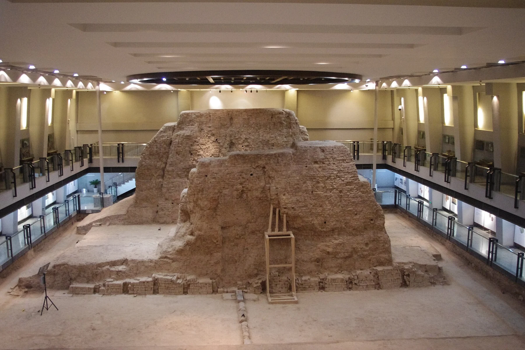 Hanguang Gate archaeological museum display