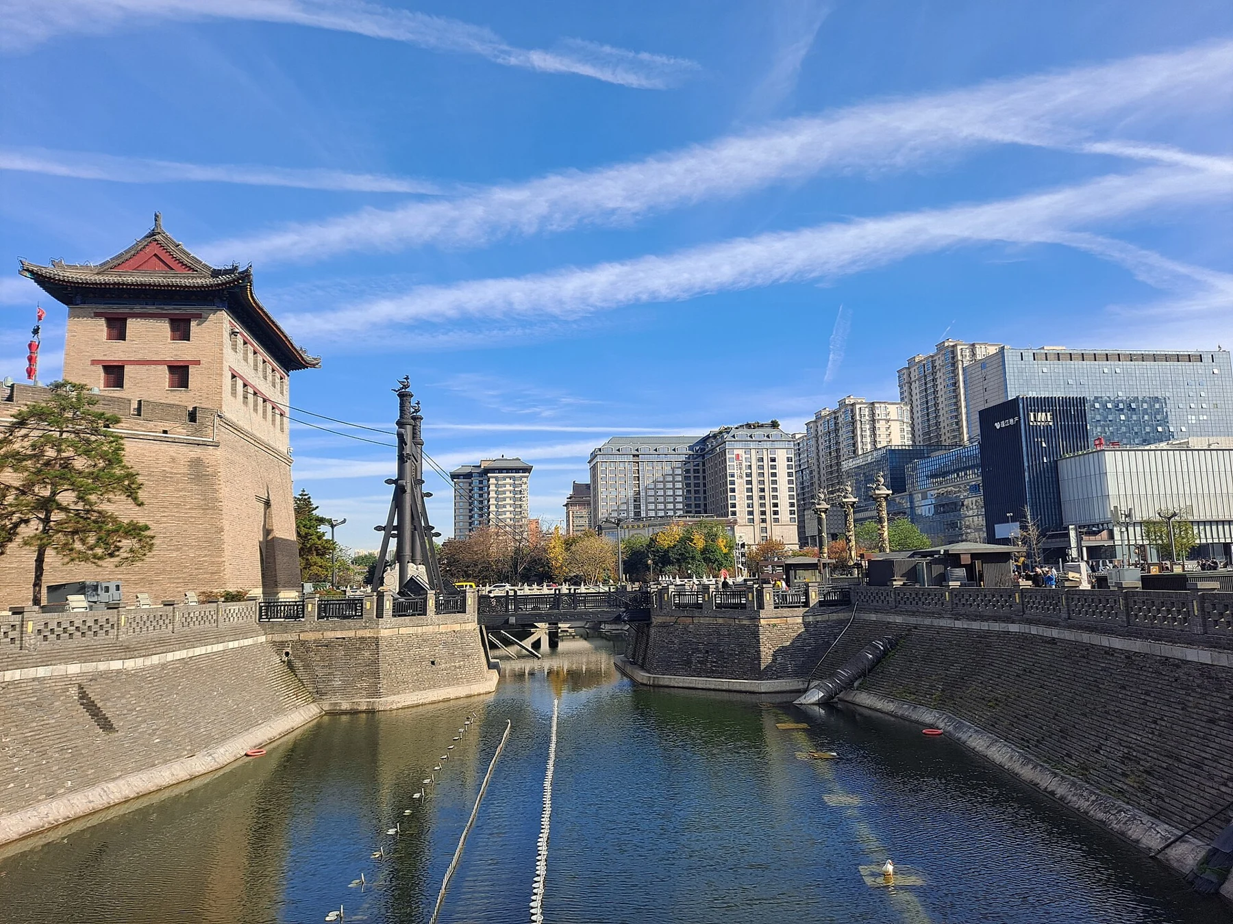 Moat and Xi’an city wall
