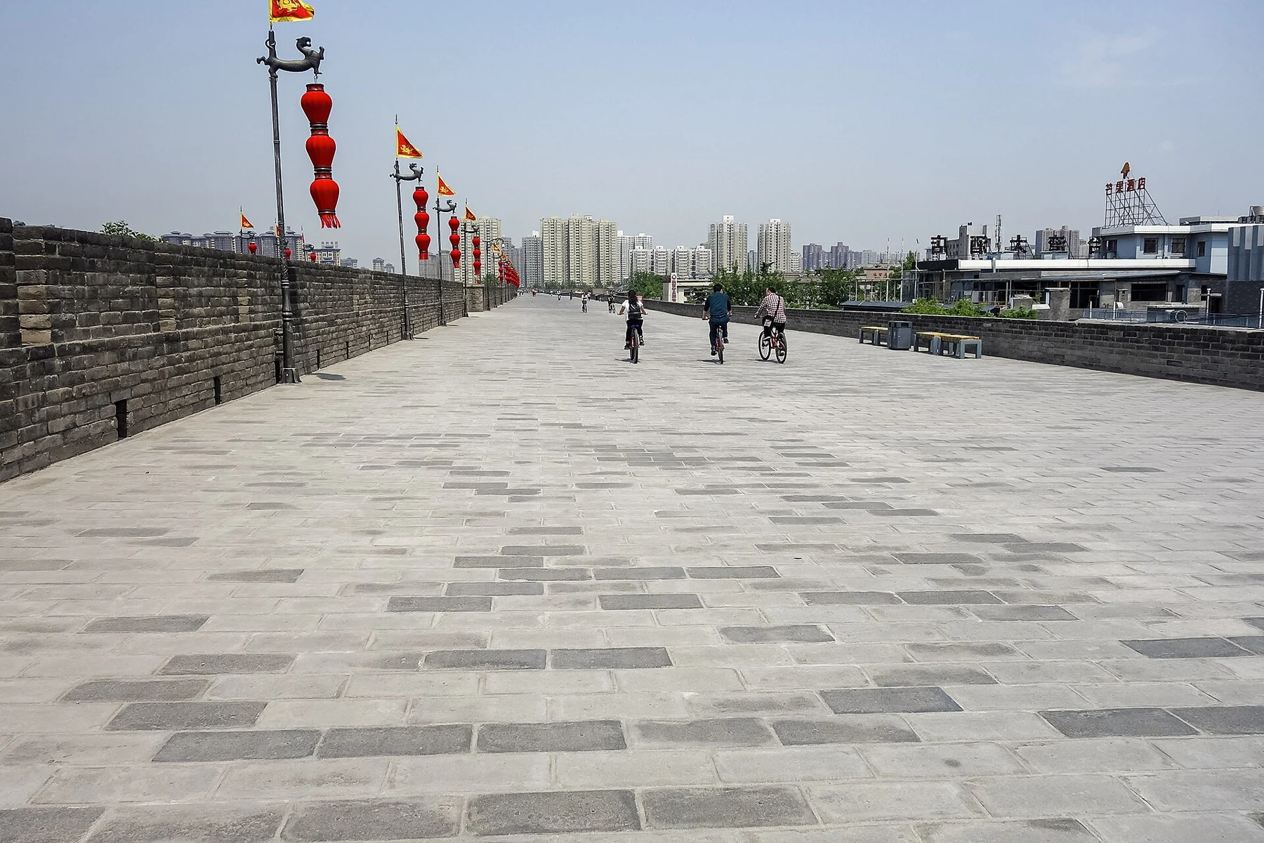 Broad brick walkway on Xi’an city wall